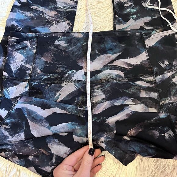 Lululemon Size 8 Fast Free Tight II 25" Non-Reflective Glacier Camo Starlight - Picture 8 of 14